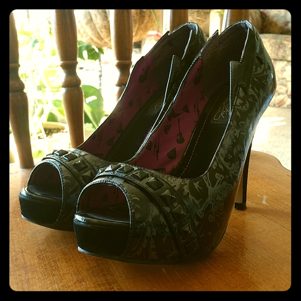 Mean Streak Heels